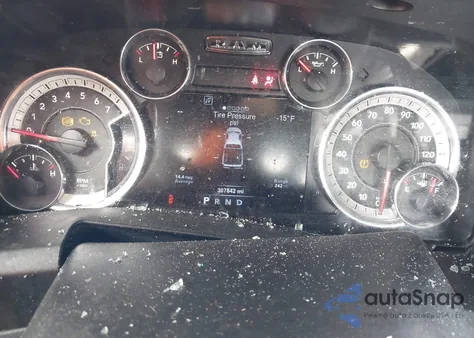 2013 Ram 1500 Express z USA, uszkodzony, nr VIN 3C6JR6AT0DG561331